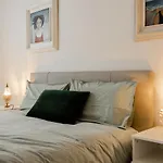 Gallery Art Apartment In San Frediano